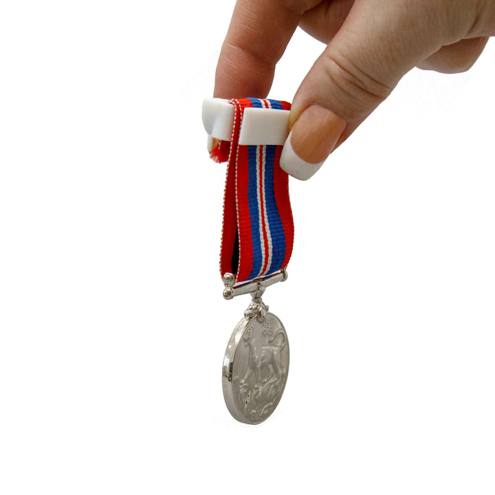Brilliant Magnetic Medal Holders