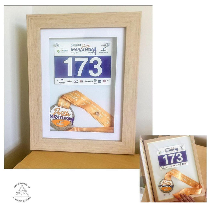 A4 Brilliant Frame – magnetic front-opening picture frame for children’s art, certificates, and memorabilia.