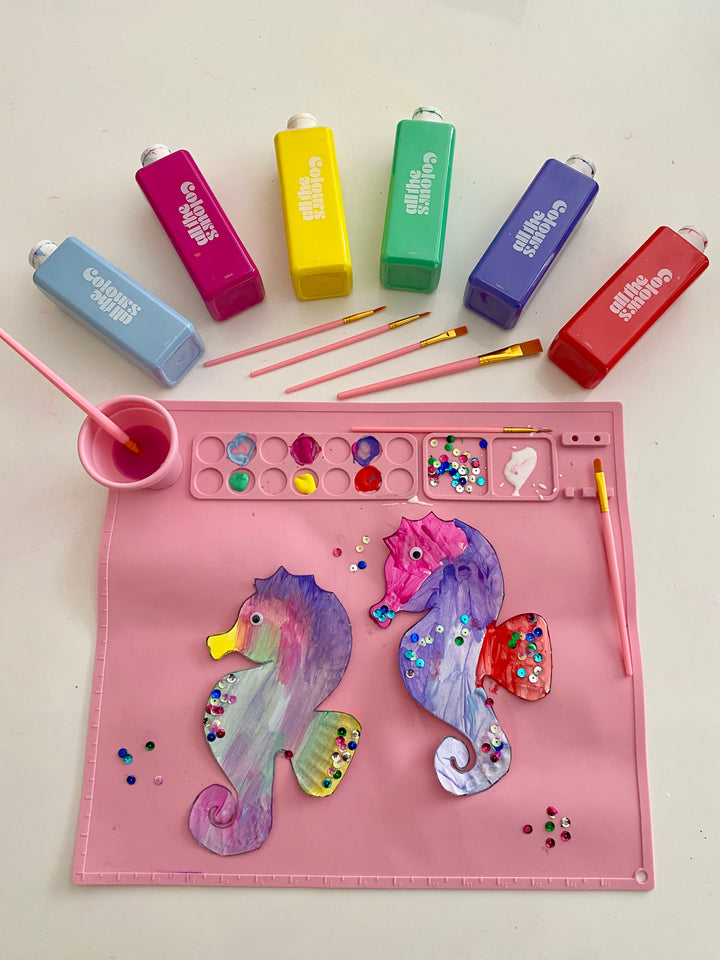 Brilliant Silicone Art Mat and paint brush set – easy-clean mat with brushes and spill-proof cup.