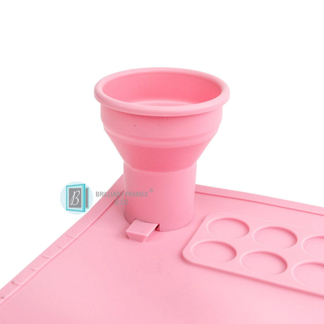 Brilliant Silicone Art Mat and paint brush set – easy-clean mat with brushes and spill-proof cup.