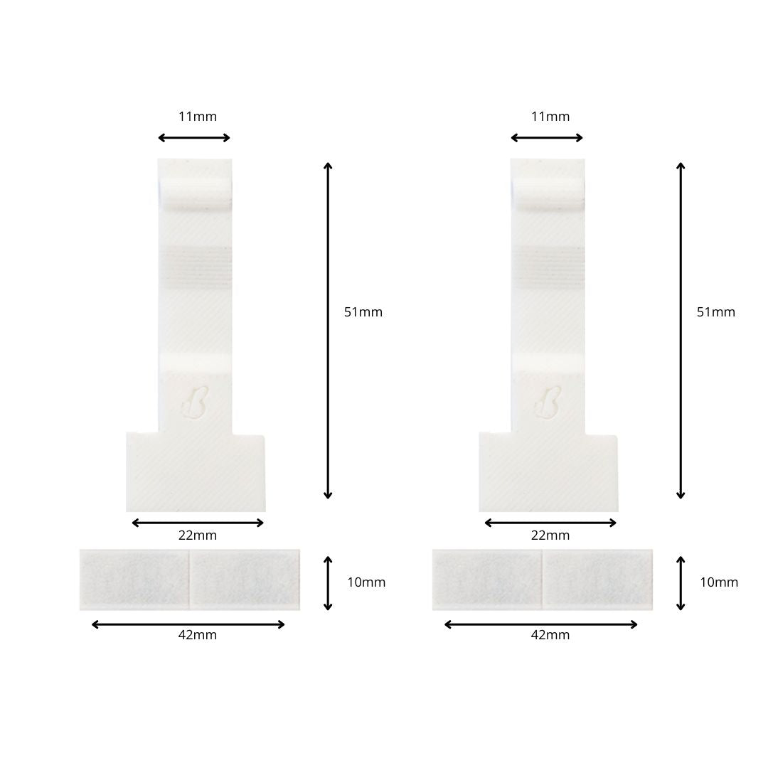 Set of 2 white brooch-style magnetic medal holders – for secure medal display in Brilliant Frames.